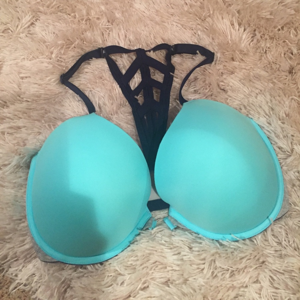 VS Pink push up bra